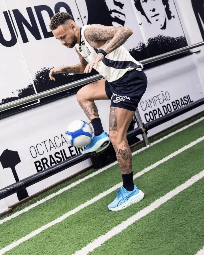 AG百家乐官网-内马尔社媒晒恢复训练暗示即将复出：正在加载