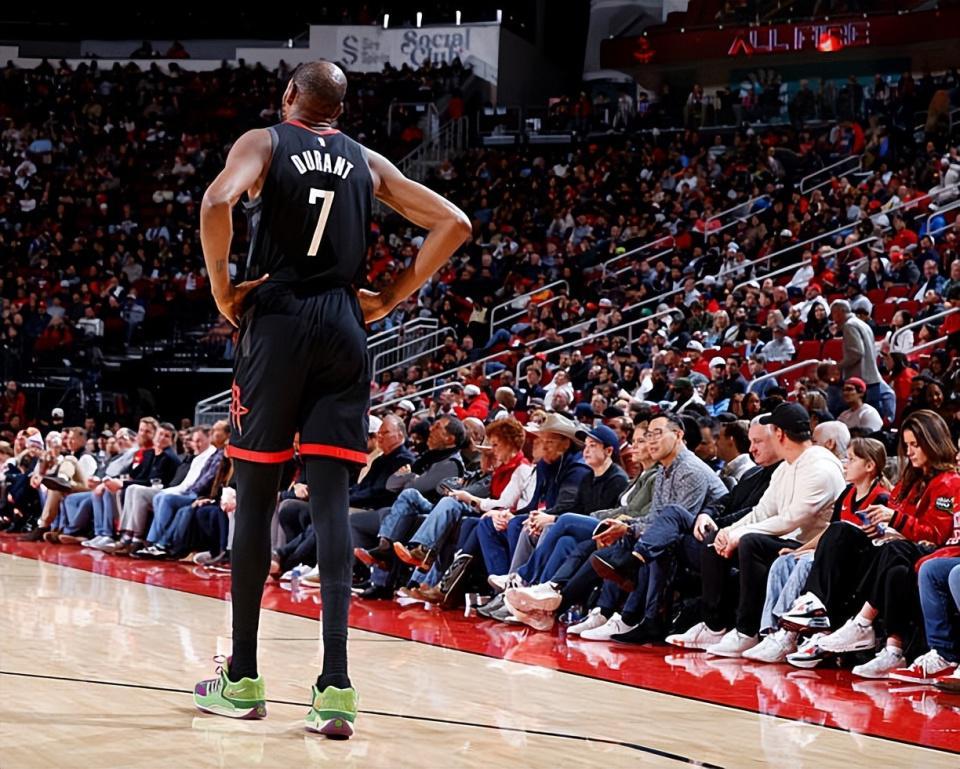 AG百家乐登录入口-关键时刻还得依靠杜兰特！火箭对他的依赖程度似乎越来越高了？