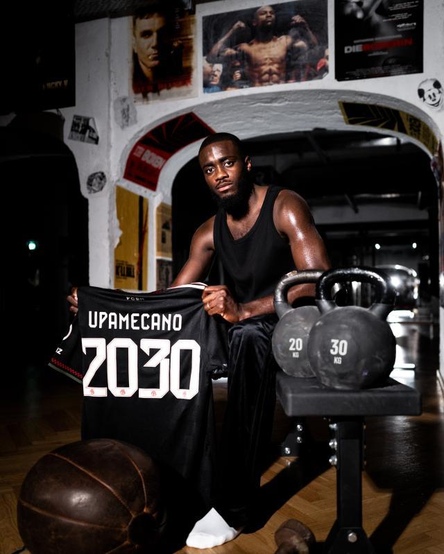 AG百家乐-顶级薪资留住顶级中卫，于帕续约印证拜仁霸主地位