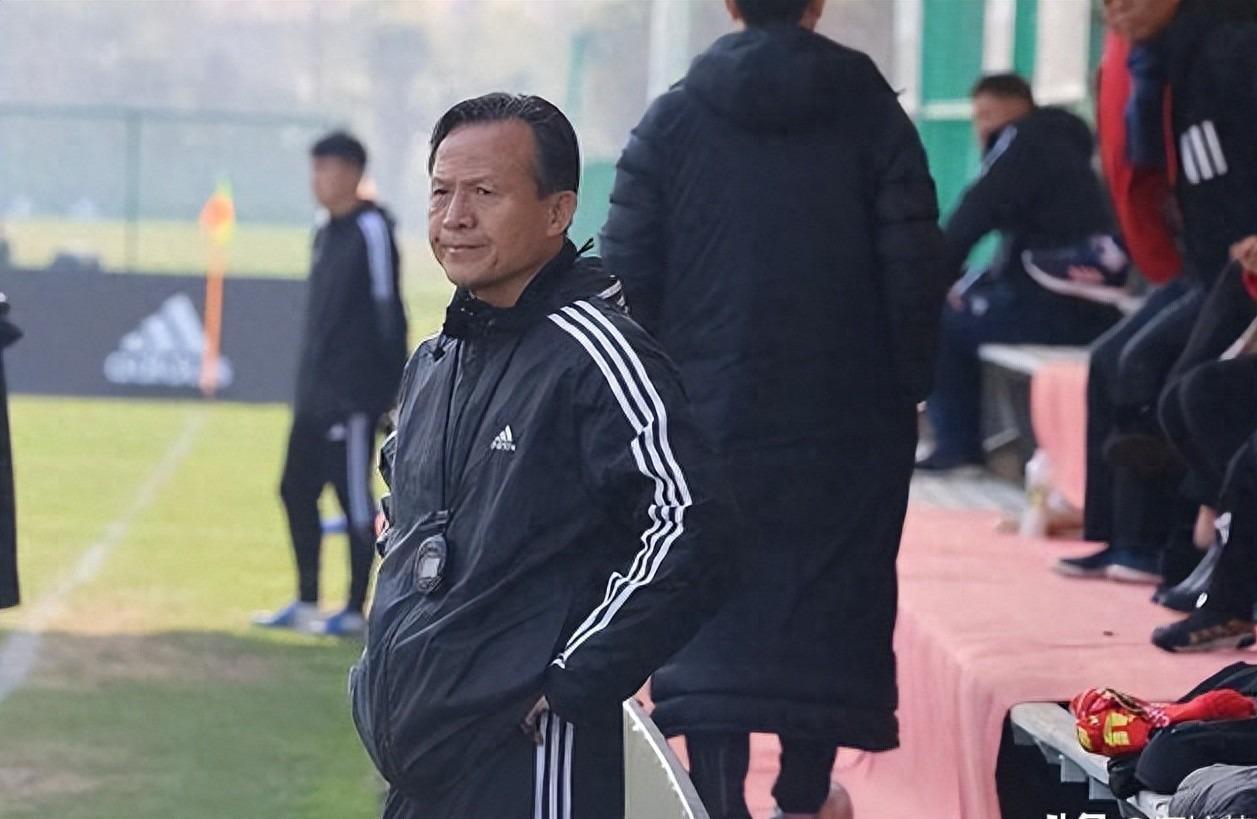 AG百家乐-申城传奇教练，曾获5运会金牌，当过申花上港主帅，69岁仍不退休